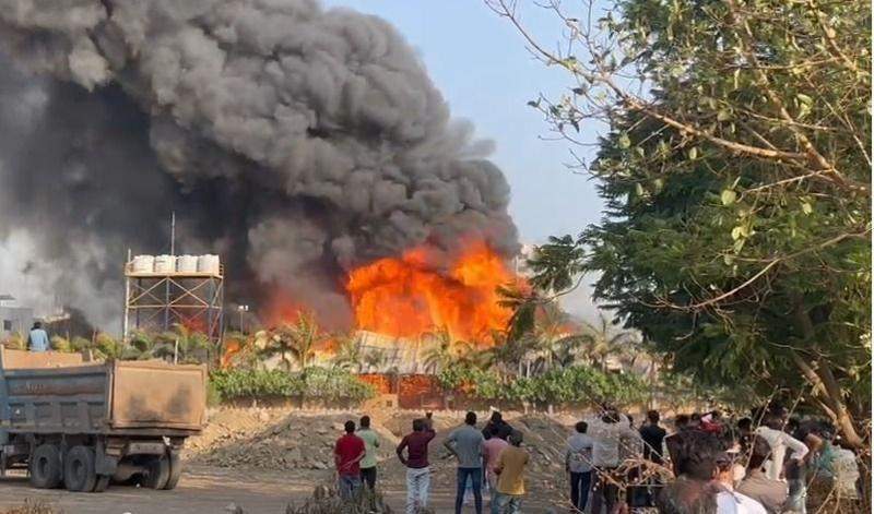 भारतको राजकोटस्थित गेम जोनमा भीषण आगलागी, बालबालिकासहित २७ जनाको मृत्यु
