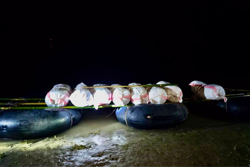 नदीमा बग्दै गरेको गाँजा प्रहरीको नियन्त्रणमा