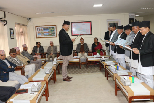 विशेष अदालतका नवनियुक्त न्यायाधीशलाई शपथ