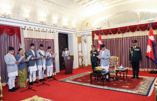 राष्ट्रपति समक्ष पाँच राजदूतकाे शपथ