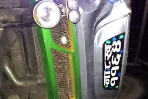 काँकडभिट्टाबाट दाङ जाँदै गरेको यात्रुबस बाराको उनासी पुलमा पल्टियो