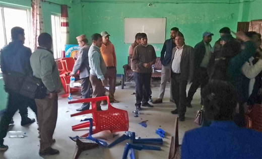 प्रमुख प्रशासकीय अधिकृतमाथि आक्रमण गर्ने उपमेयर र दुई वडाध्यक्ष पक्राउ