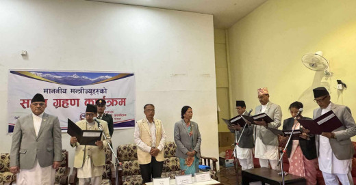 गण्डकीमा एमालेका चार मन्त्रीले लिए शपथ