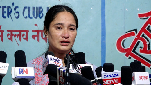 पत्रकार सम्मेलनमै बेहोस भइन् भारती