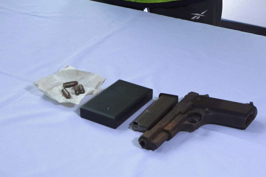 पेस्तोल र चार राउण्ड गोलीसहित युवक पक्राउ