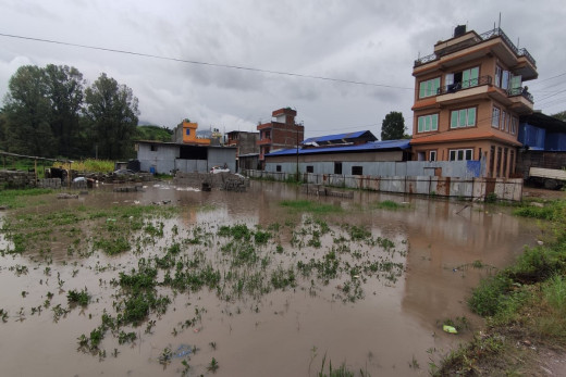 भक्तपुरमा पहिरोले एक घर भत्कियो, हनुमन्ते खोलामा बढ्यो बाढी