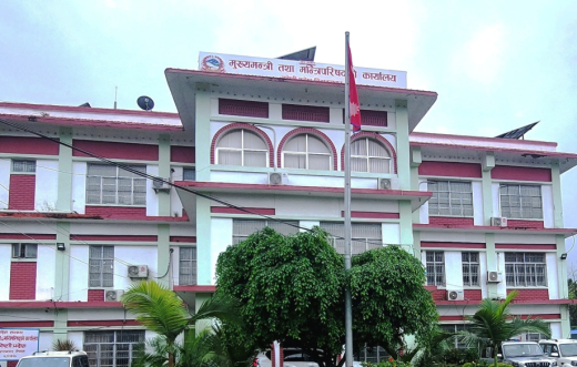 कोशी प्रदेशका राज्यमन्त्रीमाथि लुटपाटको प्रयास