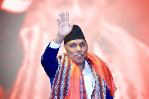 परिवारवादको ‘बिल्ला भिरेर’ सम्माननीय बनेका नारायणप्रसाद