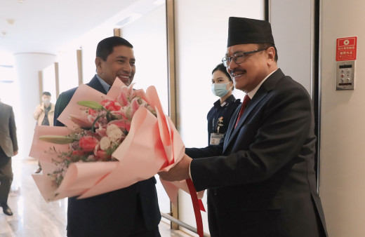 उपप्रधानमन्त्री श्रेष्ठ बेइजिङमा भेटघाटमा व्यस्त