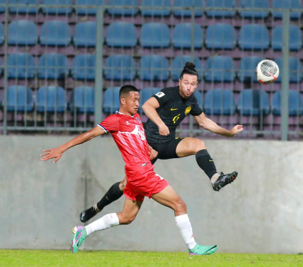 मलेसियासँग नेपाल ५—१ ले पराजित