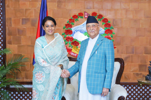 प्रधानमन्त्री र बङ्गलादेशका मन्त्रीबीच ऊर्जा सहकार्य छलफल