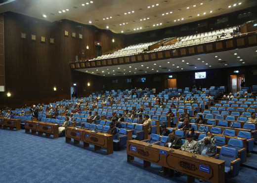 संसदमा प्रतिपक्षी एमालेको आक्रोश: नैतिक पतन भएका मन्त्रीलाई पदमा बस्ने अधिकार छैन