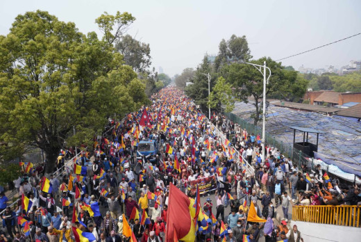 राप्रपाको प्रर्दशनले काठमाडौंमा ट्राफिक जाम