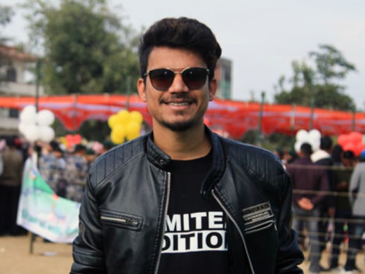 ५ लाख धरौटीमा रिहा भए गायक रवि ओड 