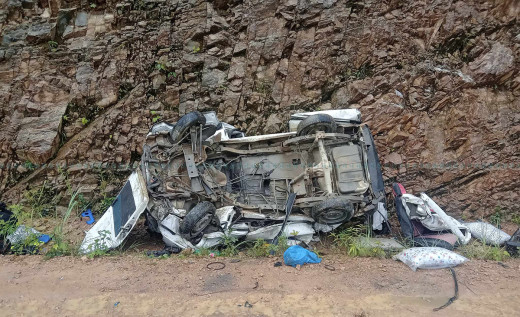 चित्लाङ जाँदै गरेको गाडी दुर्घटना : दुई जनाको मृत्यु