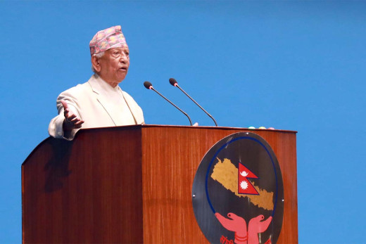 शक्तिमा बसेकाहरूलाई देवत्करण गर्ने प्रवृत्तिले रूपान्तरणको सम्भावना असम्भव : सांसद केसी 