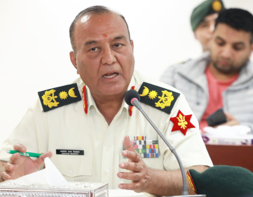 प्रधानसेनापति सिग्देल भारत जाँदै
