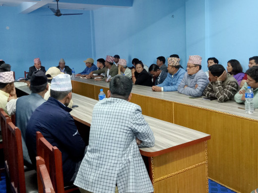 बझाङमा सर्वदलीय बैठक जारी 