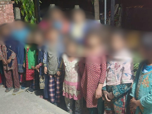 मानव तस्करीको आशंकामा २८ बालबालिका सुर्खेत प्रहरीको नियन्त्रणमा