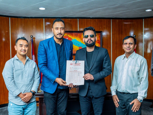 क्रिकेटमा बालेन-पारस सहकार्य 