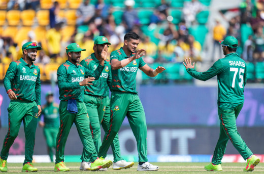 बङ्गलादेशले अष्ट्रेलियालाई दियो ३ सय ७ रनको लक्ष्य