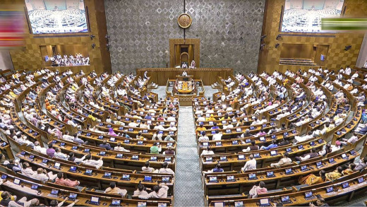 भारतमा निलम्बित सांसदको संख्या १४१ पुग्यो [अपडेट]