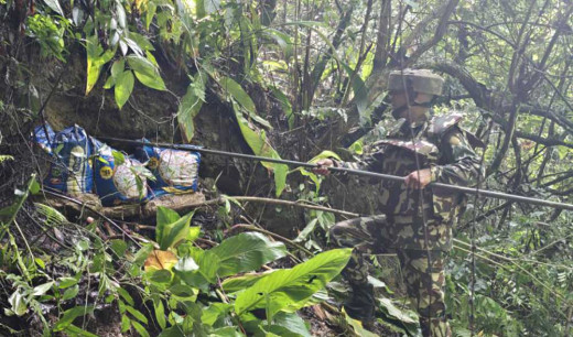प्यूठानको वनमा भेटिएको शङ्कास्पद वस्तु नेपाली सेनाको टोलीद्वारा निष्क्रिय