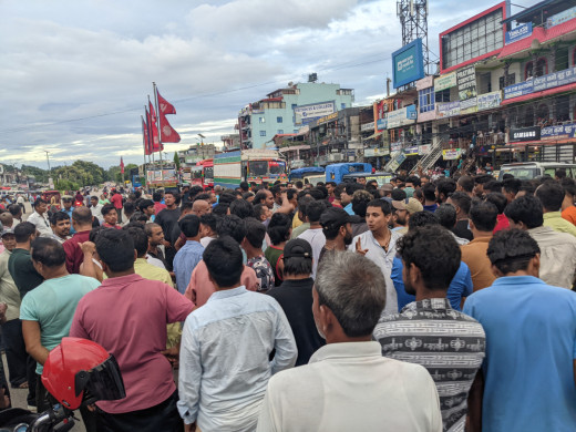 पटकपटक विद्युत अवरुद्ध भएपछि पूर्वपश्चिम राजमार्गमा चक्काजाम