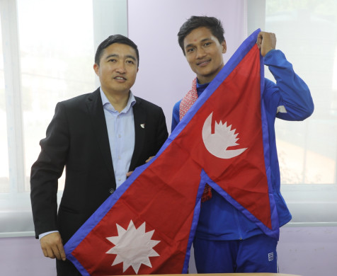 डान्स स्पोर्ट्स खेलाडी दीपक लामा बेल्जियम जाँदै