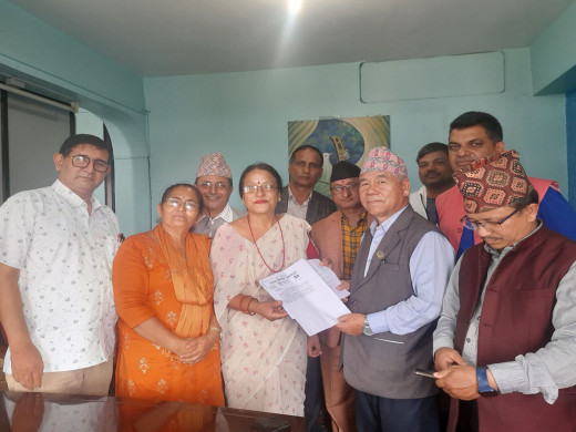 प्रस्तावित शिक्षा ऐन : विभिन्न नेताहरूलाई भेटेर ध्यानाकर्षण गराउँदै महासंघ