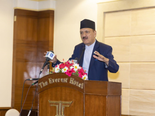 अहिले सबैभन्दा ठूलो चुनौती स्रोतको छ : अर्थमन्त्री महत