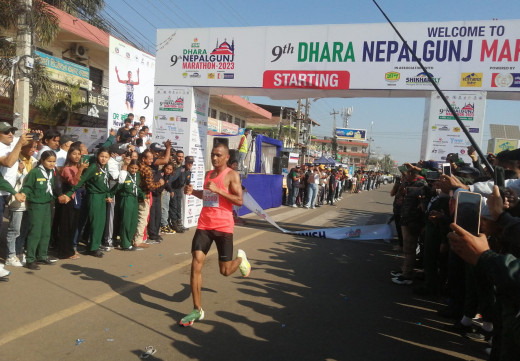 नवौँ नेपालगञ्ज म्याराथनको उपाधि गोपीचन्द्र पार्की र सन्तोषी श्रेष्ठलाई