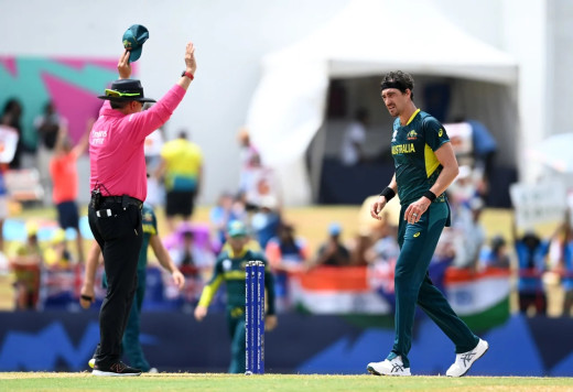 वर्षाका कारण रोकिएको भारत र अस्ट्रेलियाबीचको खेल पुन: सुरु  