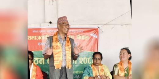 नयाँ राजनीतिक पार्टीलाई संघर्ष थाहा छैन, अरूले ल्याइदिएको व्यवस्थामाथि नाच्न आए : राजेन्द्र श्रेष्ठ