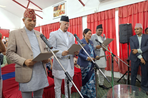 कर्णालीमा कांग्रेसका ४ मन्त्रीले लिए शपथ