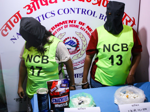 इथियोपियाबाट नेपाल हुँदै भारत लैजान लागिएको कोकिन बरामद, ३ जना पक्राउ