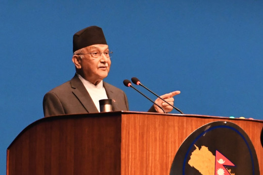 गठबन्धनका परिवारका सदस्यले शासनको निर्णय गरिहरेका छन् : अध्यक्ष ओली