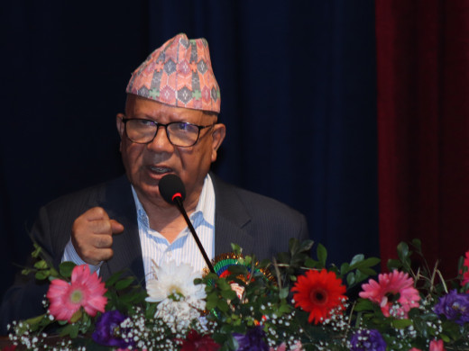 सहमतिमा नेतृत्व चयन हुन्छ, मै दोहोरिन्छुः माधव नेपाल  
