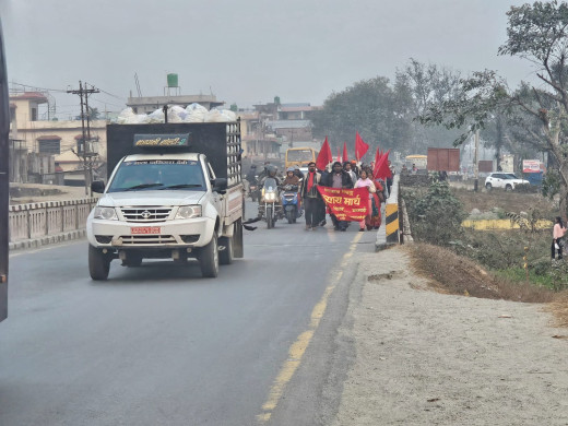 'न्याय मार्च'मा हिँडेका मिटरब्याज पीडित र स्थानीयबीच मकवानपुरमा झडप, २ जना घाइते