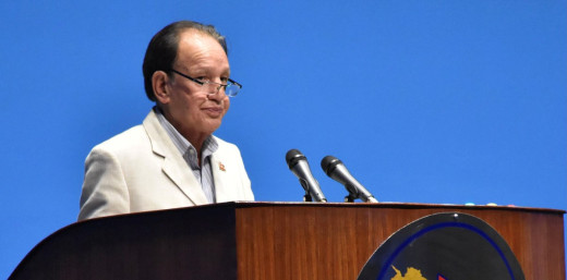 विमान खरिद गर्न ढिलाइ गर्नुहुन्न : नारायण खड्का