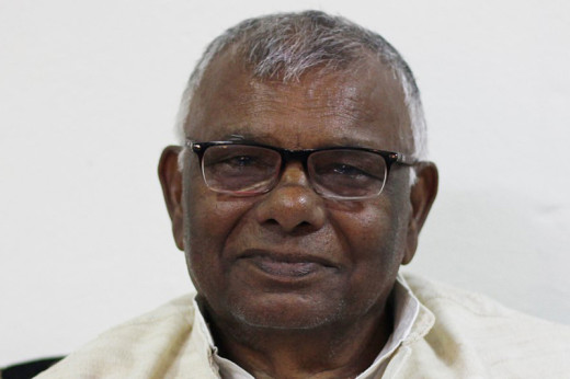 वनमन्त्री नवलकिशोरको सम्पत्ति १२ बोरको बन्दुक