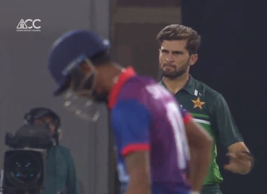 पाकिस्तानविरुद्ध नेपालको खराब सुरुआत, पहिलो ओभरमा नै ३ विकेट गुमायो 