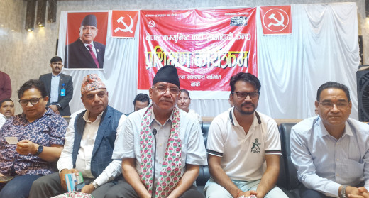 वर्तमान सरकार बिचौलियाको सरकार होः प्रचण्ड