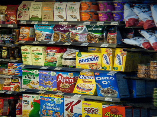 पसलमा मूल्यसूची छैन, म्याद गुज्रेका सामग्री छन्