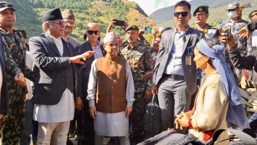 बझाङ भूकम्प पीडितलाई घर बनाइदिने प्रधानमन्त्रीको आश्वासन
