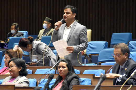 कांग्रेसले माग्यो गृहमन्त्री लामिछानेको राजीनामा