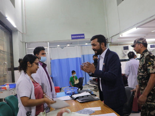 स्वास्थ्यमन्त्री यादवले गरे वीर अस्पतालको छड्के अनुगमन 