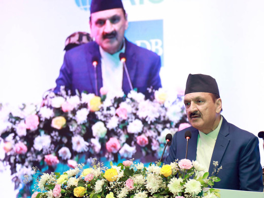 बीमा क्षेत्रका समस्या समाधान गर्न सामूहिक प्रयास आवश्यक : अर्थमन्त्री महत