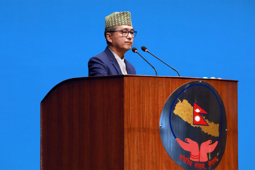 राप्रपा अध्यक्ष लिङ्देनको प्रश्न : कनिका छर्ने बुद्धि अर्थमन्त्रीलाई कस्ले दियो ?