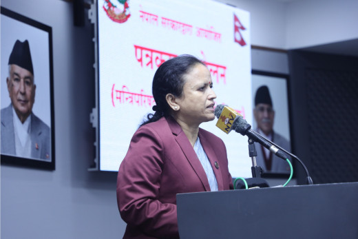 अहिलेको व्यवस्थाको जग ‘जनयुद्ध’ नै हो : सञ्चारमन्त्री शर्मा